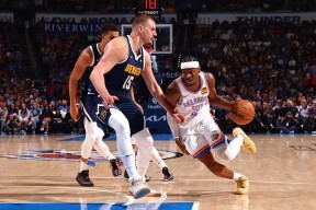 关于关键时刻NBA常规赛焦点战；俄克拉荷马雷霆回应争议；更衣室稳定；轮换策略成焦点的信息九游体育官网