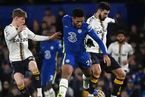 包含CBA季后赛国际比赛日再迎强敌，纽卡斯尔更衣室发声，主帅态度——震撼外界，更衣室氛围转暖的词条九游体育直播