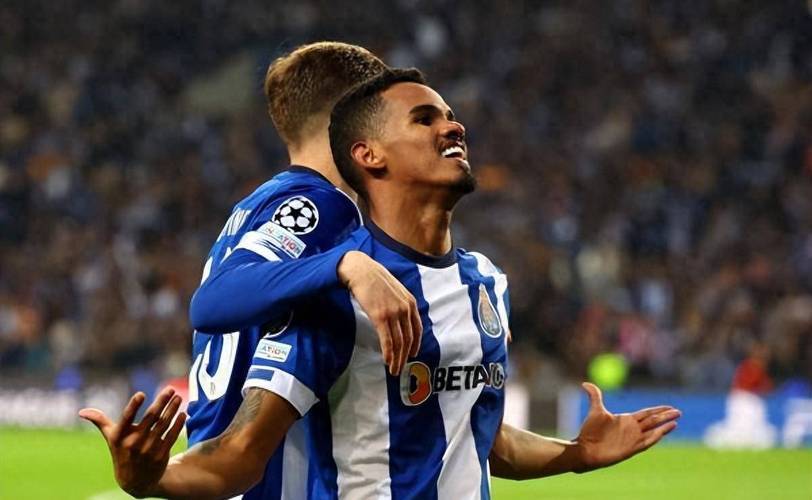 关于今夜葡超焦点战，圣安东尼奥马刺状态回暖，更衣室稳定，临场指挥获称赞的信息